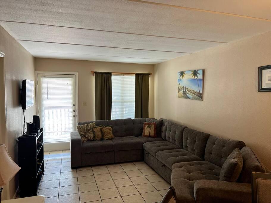 סאות' פאדרה איילנד 1St Floor 2 Bd 2 Ba Condo W Beach View& Pool מראה חיצוני תמונה